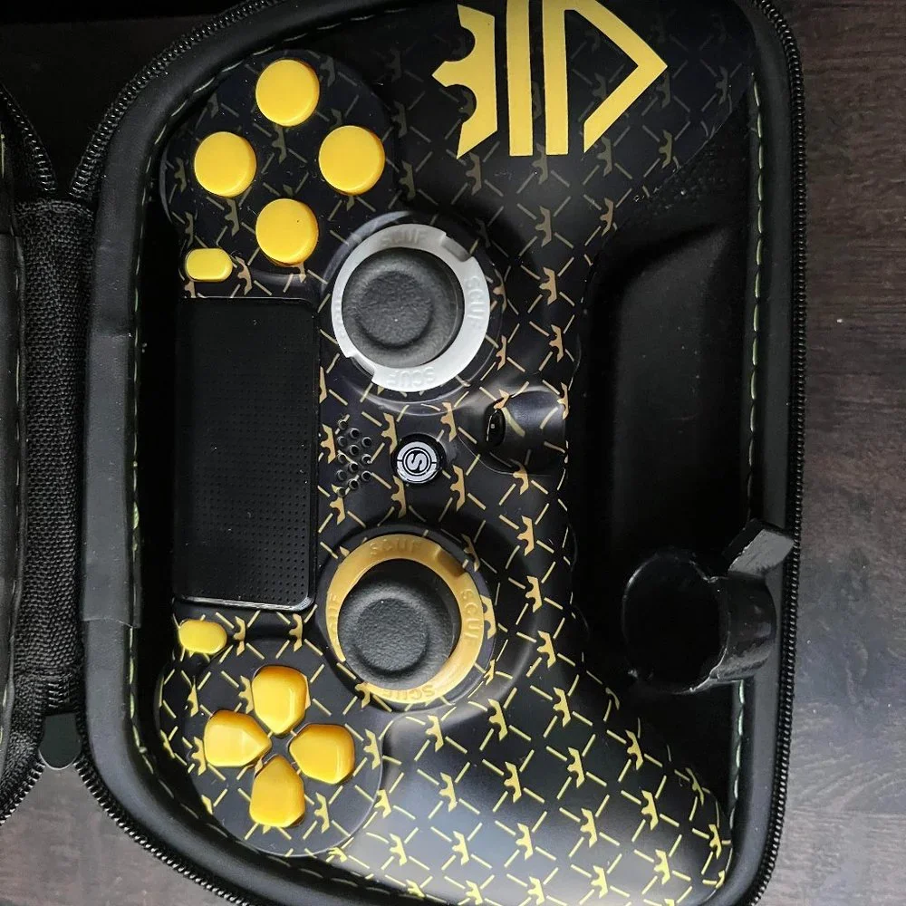 Ps4 Scuf scump controller - Picture 1 of 3
